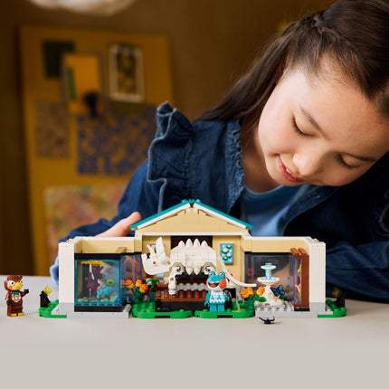 LEGO Animal Crossing Blathers's Museum
