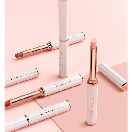O.TWO.O – Lip Oil Gloss Plumper & Moisturizer Non-Sticky