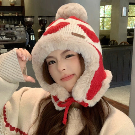 Women’s Heart Pom-Pom Beanie